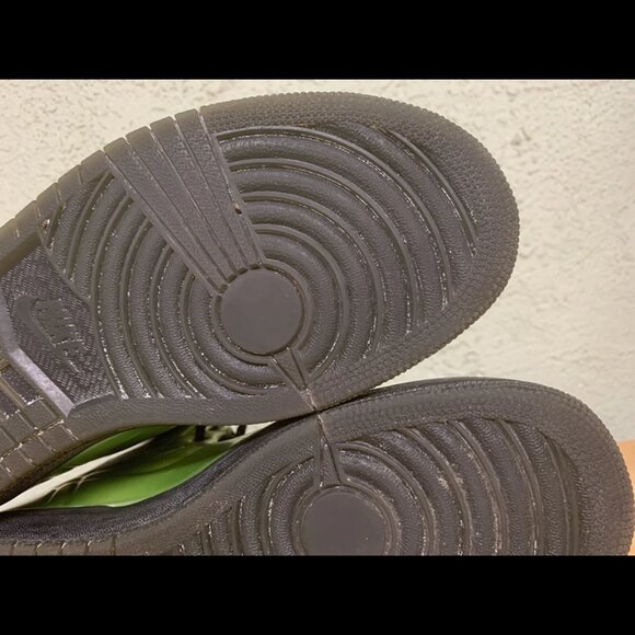 Size 8 - Jordan 1‎ Anodized Green Spark - Picture 8 of 10